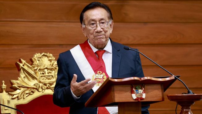 ¿Quién es José María Balcázar? El perfil del congresista que asumió la Presidencia con 13 carpetas fiscales