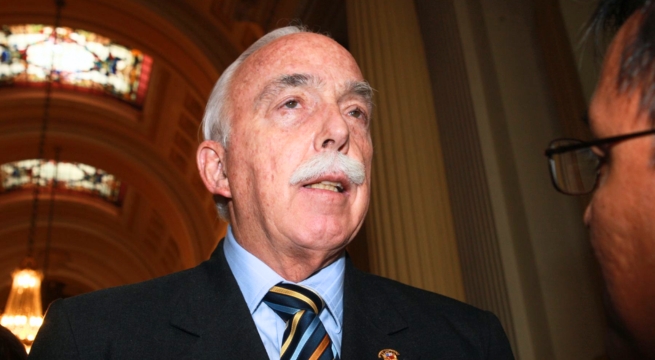 Carlos Tubino minimiza embarazo infantil: "A veces son noches de placer"