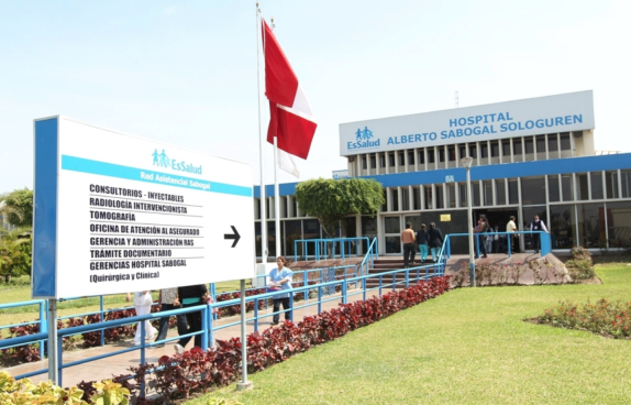 Contraloría interviene el Hospital Sabogal tras denuncias por escasez de medicamentos | VIDEO