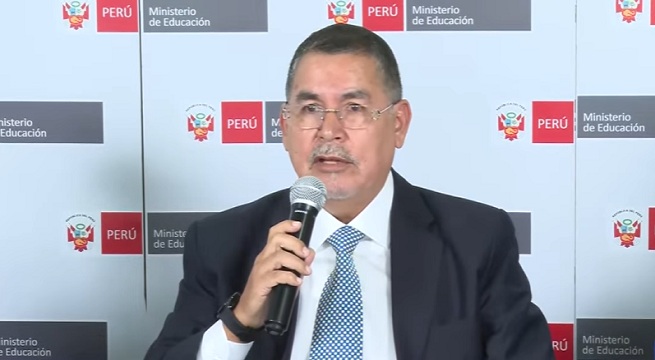 Minedu anuncia reingeniería de Pronabec, pero no asegura las 20 mil becas que prometieron para Beca 18