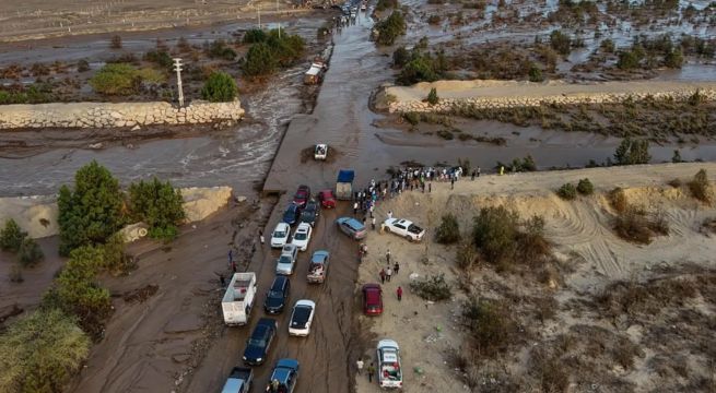 Gobierno declaró en emergencia servicio de transporte terrestre ante lluvias y huaicos
