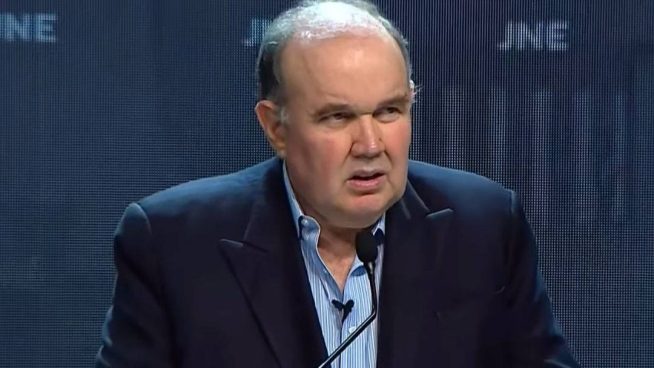 Rafael López Aliaga prometió hospitales solidarios a nivel nacional