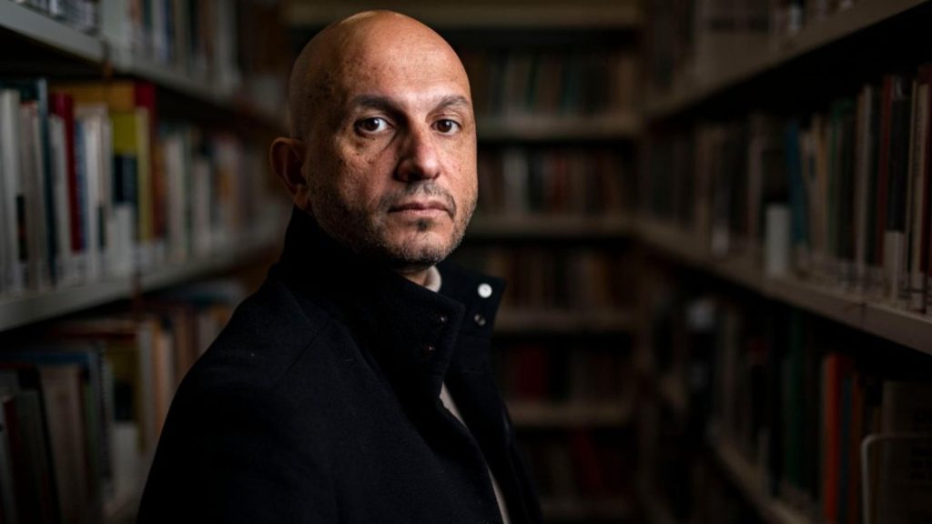 Jorge Carrión: “Este 2026 empezará la lenta invasión de la IA en el mundo de los libros en papel” | VIDEO