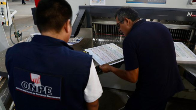 ONPE continuará con la impresión de la cédula sin cambios tras la muerte de Napoleón Becerra | VIDEO