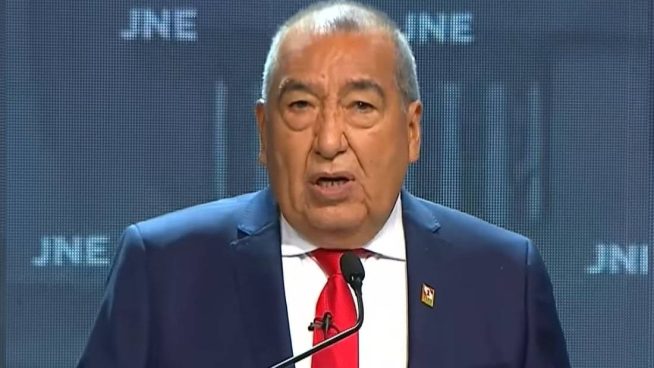 Mario Vizcarra plantea declarar estado de excepción para enfrentar la ola de crímenes