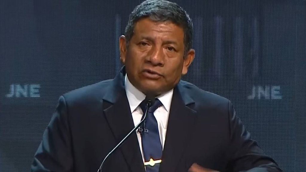 Walter Chirinos promete eliminar visitas y derecho a llamadas de los presos