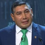 Charlie Carrasco promete implementar la educación superior obligatoria