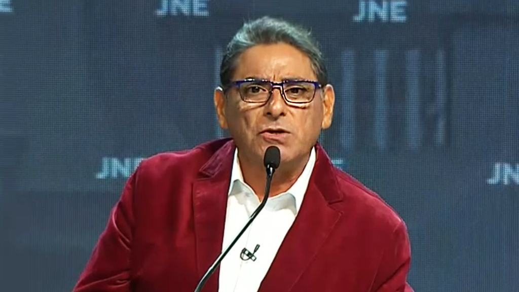 Carlos Álvarez propone construir 24 sedes del Senati y fortalecer los Colegios de Alto Rendimiento | VIDEO