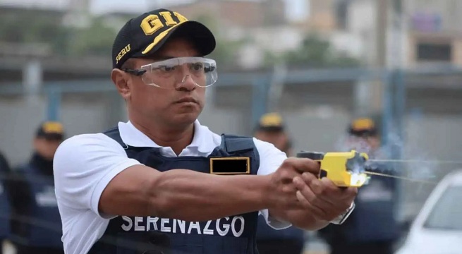 Mininter aprobó características de pistolas eléctricas y gas pimienta para serenazgo