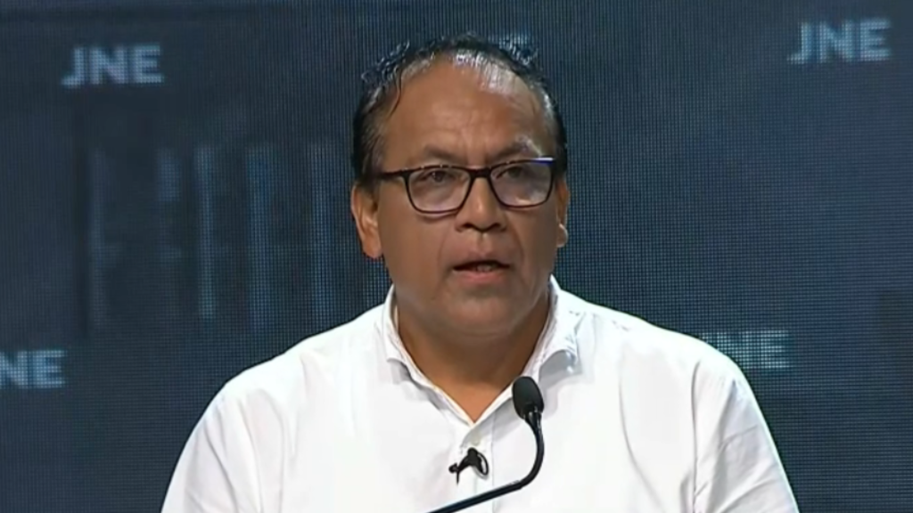 Roberto Sánchez dice que sueldo de profesores será de 5.500 soles en su gobierno