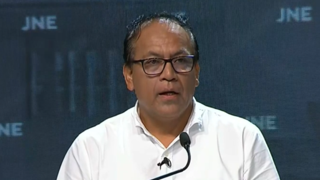 Roberto Sánchez dice que sueldo de profesores será de 5.500 soles en su gobierno