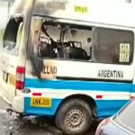 Extorsionadores queman combi en la avenida Néstor Gambetta