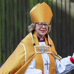 Sarah Mullally es la primera mujer arzobispa en la historia de la Iglesia de Inglaterra