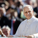 Papa León XIV pide que periodistas muestren el “sufrimiento de la guerra” y no caer en la propaganda