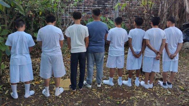 El Salvador: menores podrán ser condenados a cadena perpetua por delitos graves