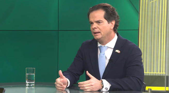 Embajador de Estados Unidos en Latina Noticias: 