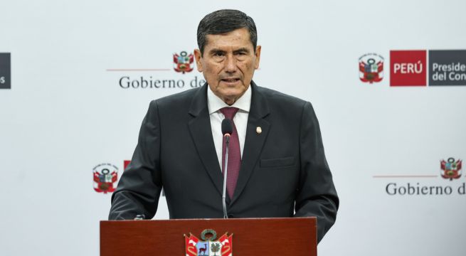 Premier Luis Enrique Arroyo asegura que buscará garantizar la estabilidad económica y una transición democrática