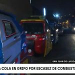Mototaxistas duermen en grifos ante escasez de GLP