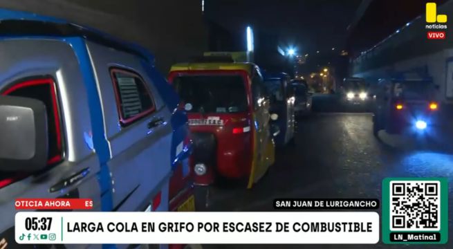 Mototaxistas duermen en grifos ante escasez de GLP