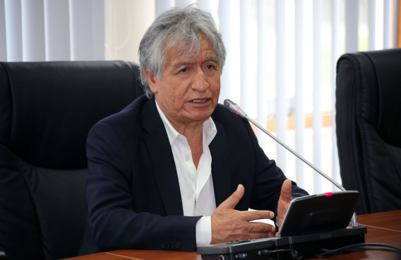 Virgilio Acuña: “Tengo una larga vida política, pero ningún acto deshonesto” | VIDEO