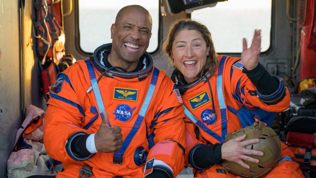 NASA publica las primeras imágenes de los astronautas del Artemis II tras su regreso a la Tierra