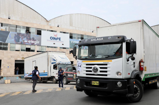 Local de empresa Galaga permanece cerrada tras retraso en entrega de material electoral | VIDEO