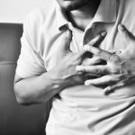 Incrementan casos de infartos en menores de 50 años: a qué se debe