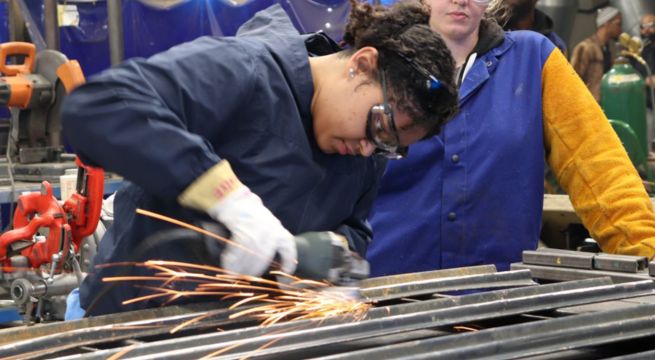 Educación técnica en Perú: egresados ganan 41% más que aquellos que solo terminaron la secundaria