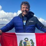 Peruano Gustavo Lores buscará récord Guinness con histórica travesía en el Lago Titicaca