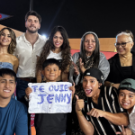 ¡Mayra Goñi y Rodrigo Brand desatan la locura en Santa Anita con romántico beso!