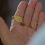 Valentina Valiente capítulo 36: ¡La pulsera que revela un poderoso secreto!