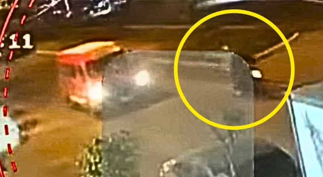 Sicarios atacan a balazos a combi de "Los Rojitos": cámara captó el atentado