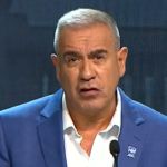 Wolfgang Grozo promete crear dos tipos de becas para jóvenes y maestros