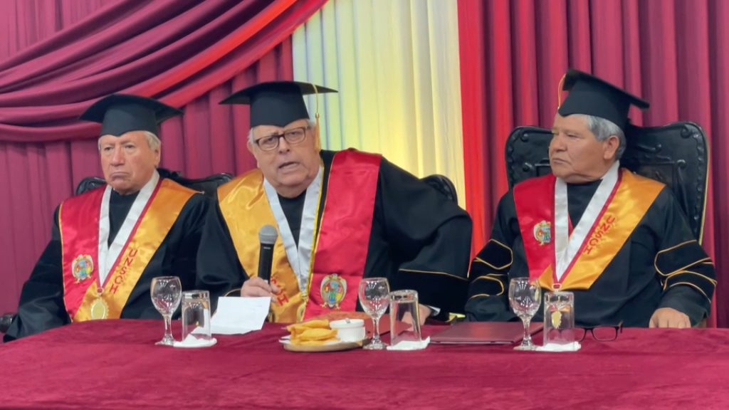 Julio Velarde defiende autonomía del BCR: 
