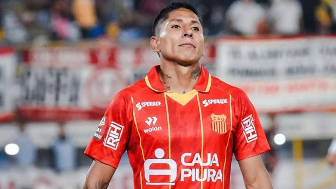 Raúl Ruidíaz publicó imágenes referentes a la U tras su eliminación copera