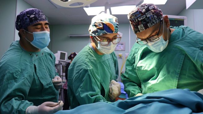 Impulsan jornada quirúrgica gratuita en Cusco para corregir cicatrices por quemaduras