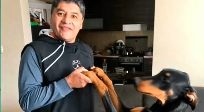 Captan a personal de seguridad de alcalde de Arequipa paseando a su perro