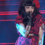 Yo Soy GRANDES BATALLAS: ¡Mon Laferte salió al escenario con “Amárrame”!