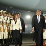 Donald Trump aterriza en Pekín para su segunda visita en casi una década