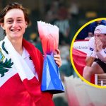 Ignacio Buse celebra con la bandera peruana tras ganar el ATP 500 de Hamburgo