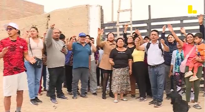 ¡Vecinos amanecen encerrados con rejas soldadas y rocas en Carabayllo!