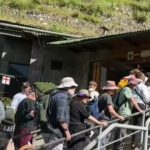 Turistas hacen largas colas por entradas a Machu Picchu: pasan la noche en la calle sin garantía de conseguir boletos