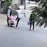 Sujeto lanza patadón a niña de 5 años frente a sus padres y terminó linchado por vecinos