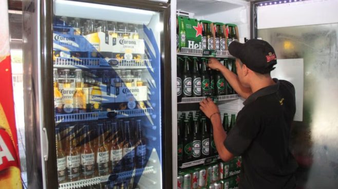 Comisión de Justicia aprueba dictamen que plantea tipificar el expendio de bebidas alcohólicas a menores de edad