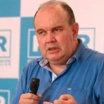 ¿Cuál sería el proceso si Rafael López Aliaga no asume como senador?