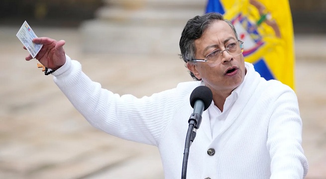 Petro no reconoce los resultados preliminares de las elecciones y exige esperar el escrutinio oficial