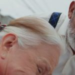Valentina Valiente capítulo 80:  ¡Dolores persigue a ladrones, cae al suelo y Eucebio va a ayudarla!