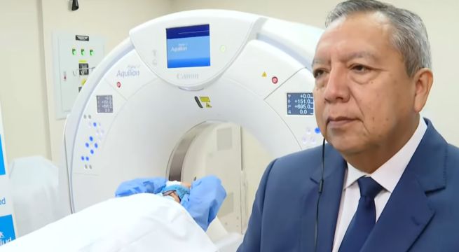 Presidente de EsSalud anuncia medidas para reducir citas y atender desabastecimiento en hospitales