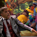 Me Caigo De Risa: ¡Un pollo, una capibara y un dinosaurio sostuvieron a Alicia Mercado mientras Renzo Schuller se deslizaba por el Escenario Inclinado!