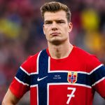 Alexander Sørloth y su pareja denuncian recibir amenazas por redes sociales tras la eliminación de Noruega
